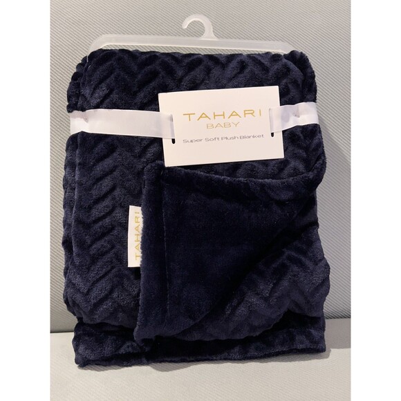 Tahari Baby Boy Blanket Navy Blue Herringbone Geometrical Print Soft Plush New - Picture 1 of 5